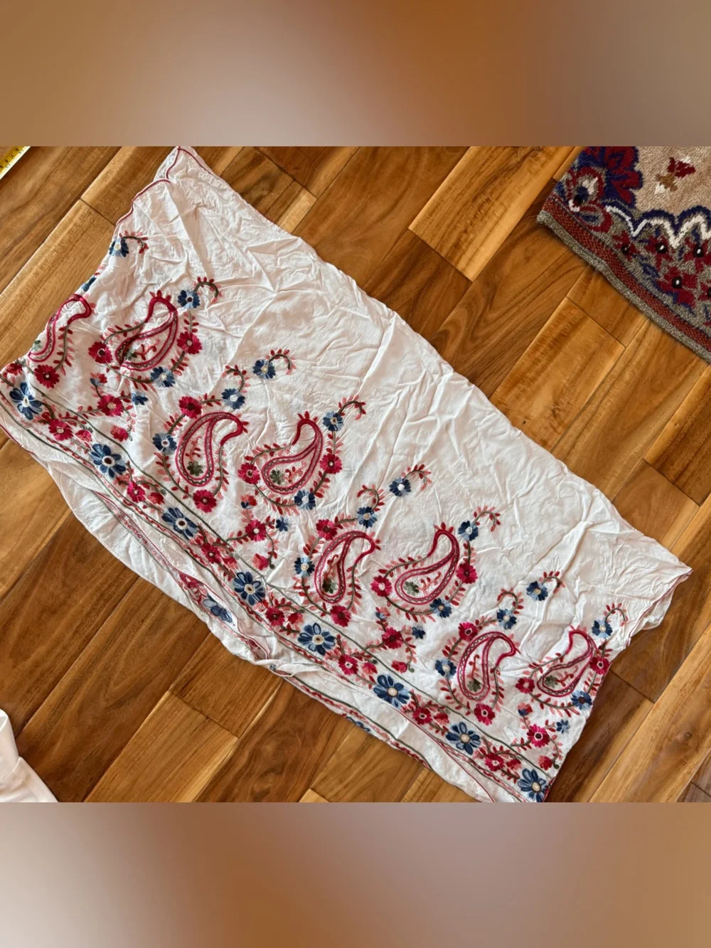 Chelsea & Violet White Shawl with Red and Blue Paisley Embroidery